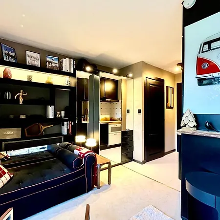 Bright With Balcony And Pool Apartment Megève